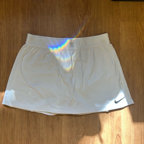 Nike Dresses & Skirts - NIKE TENNIS SKIRT